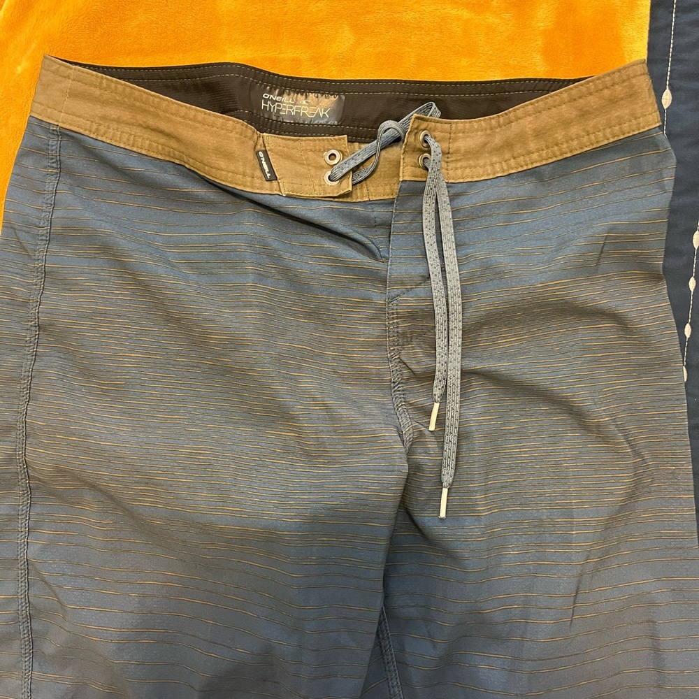 Men’s Oneil Swim Trunks Size 32